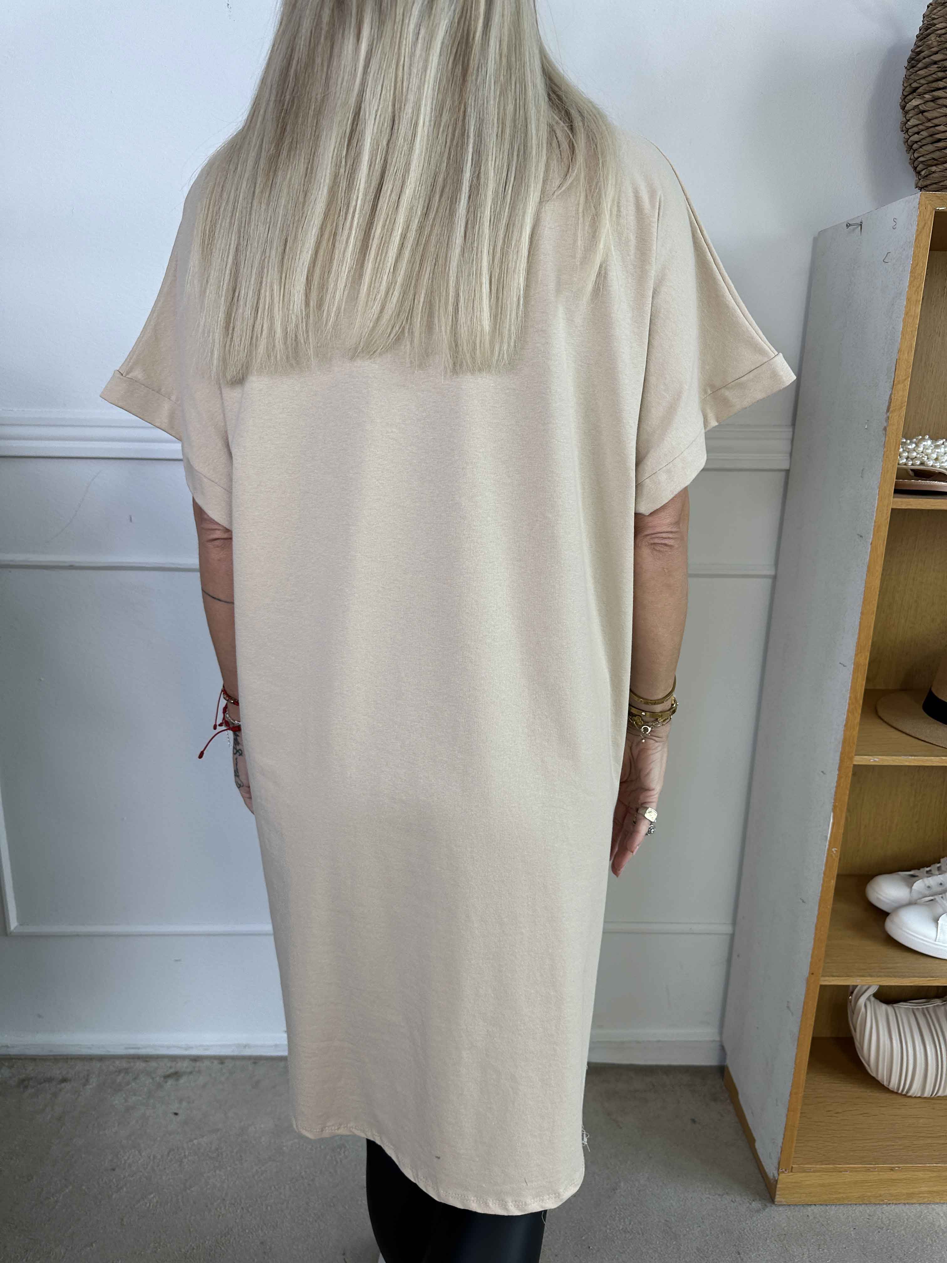 Tasmine - Brooklyn t-shirtklänning i mjuk bomull